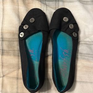 Black Blowfish Flats
